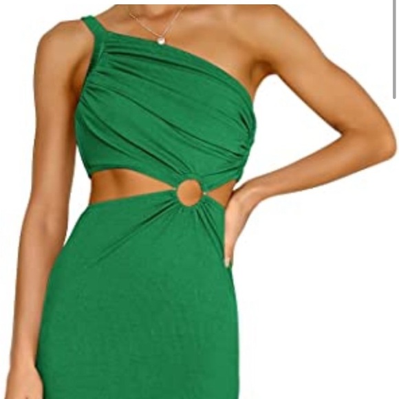 Green One Shoulder Maxi Dress - Picture 2 of 8